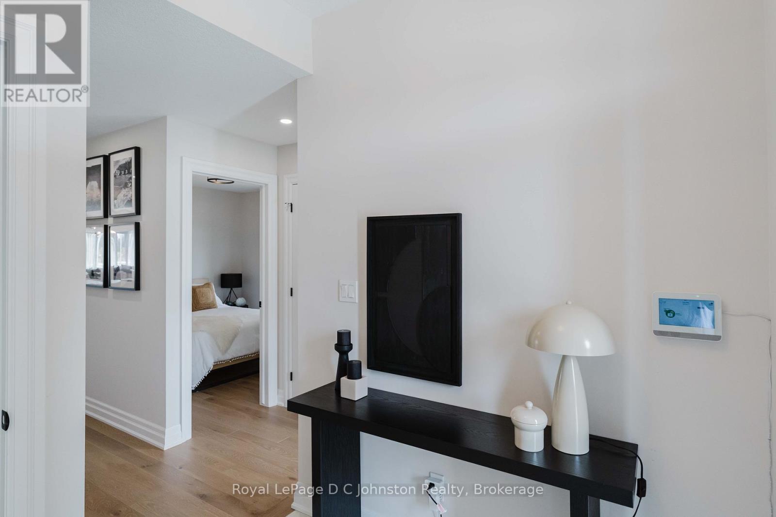 285 MARY ROSE AVENUE