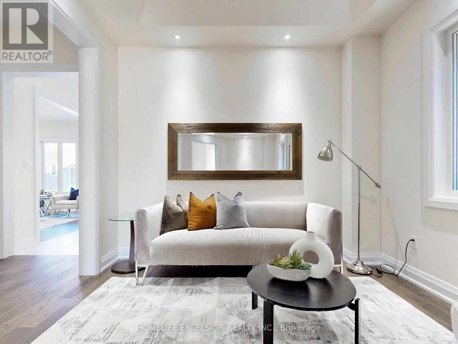 19 AIDA PLACE
