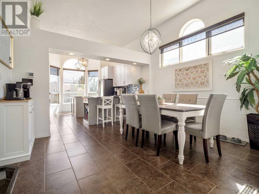 38 Edgewood Place W