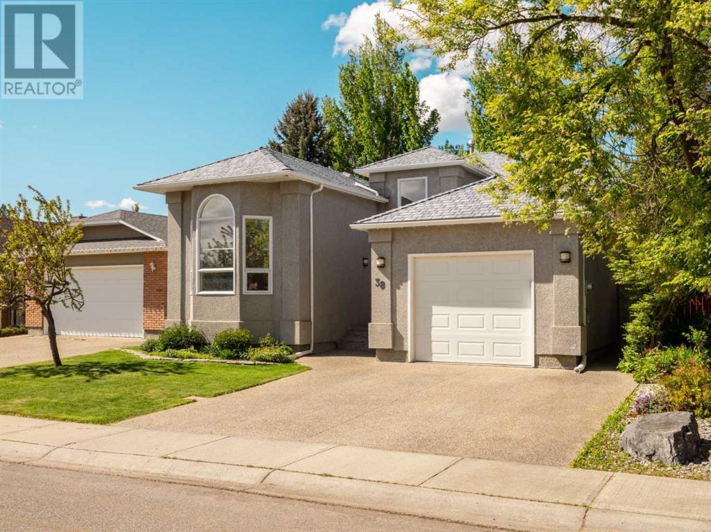 38 Edgewood Place W