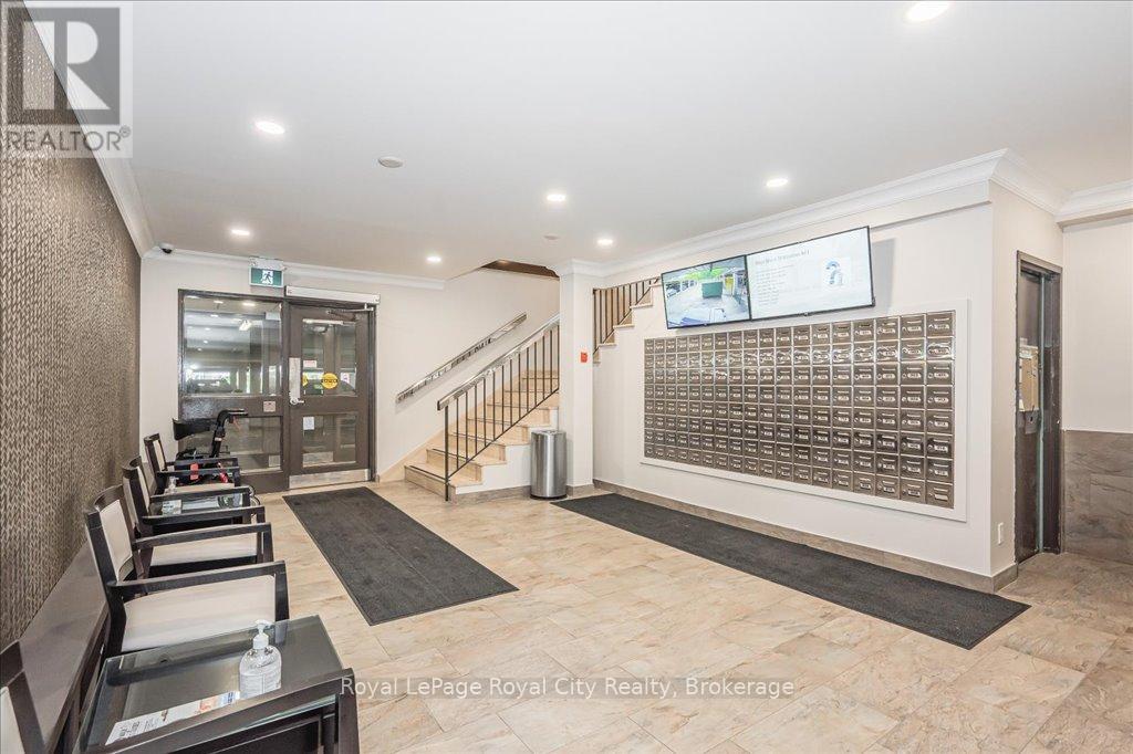 311 - 19 WOODLAWN ROAD E
