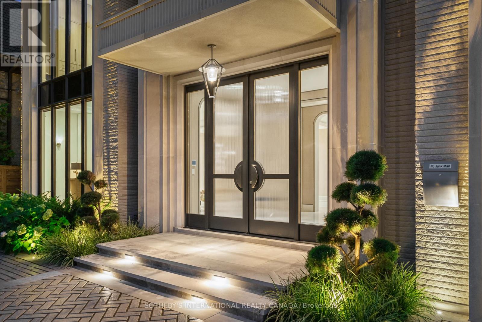 84 OLD FOREST HILL ROAD