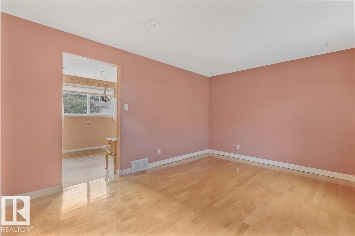 32 HABITAT CR NW