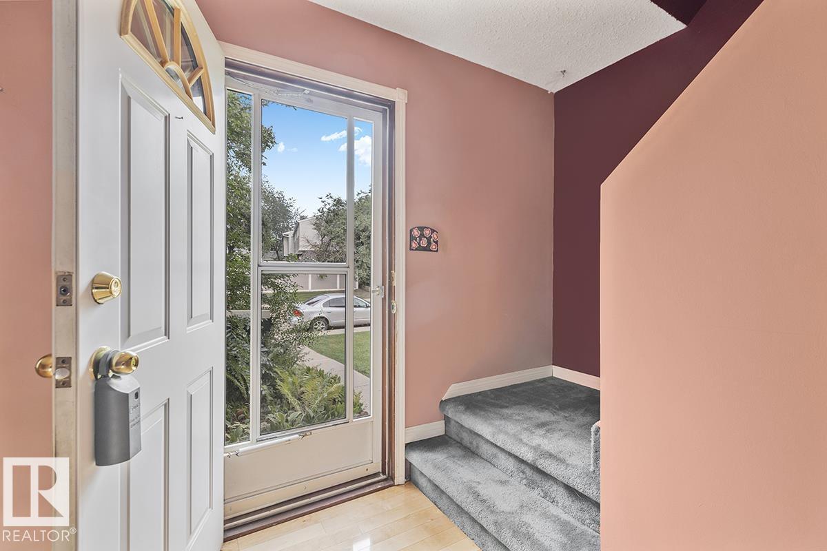 32 HABITAT CR NW