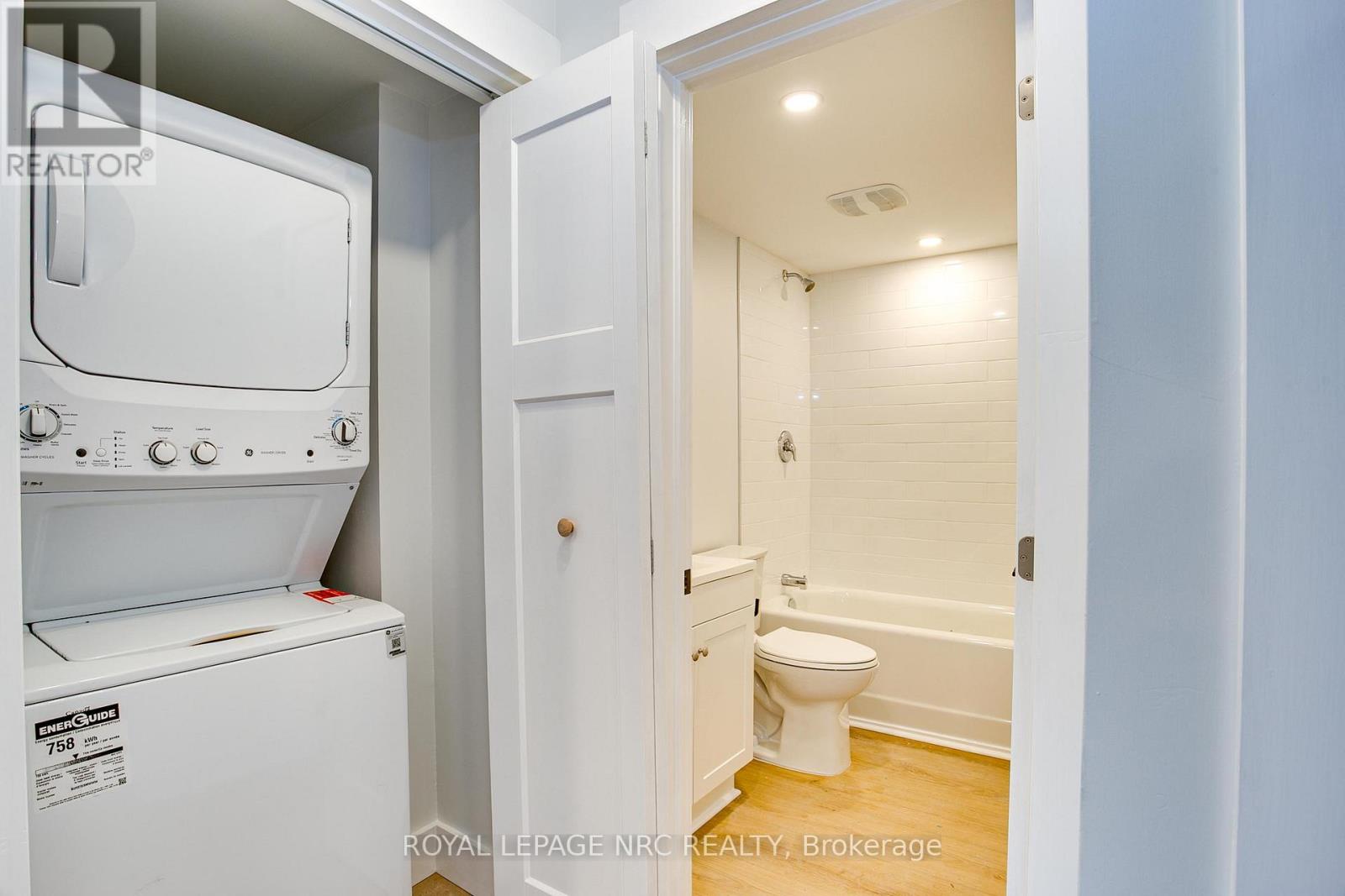 6 - 316 ELMWOOD AVENUE