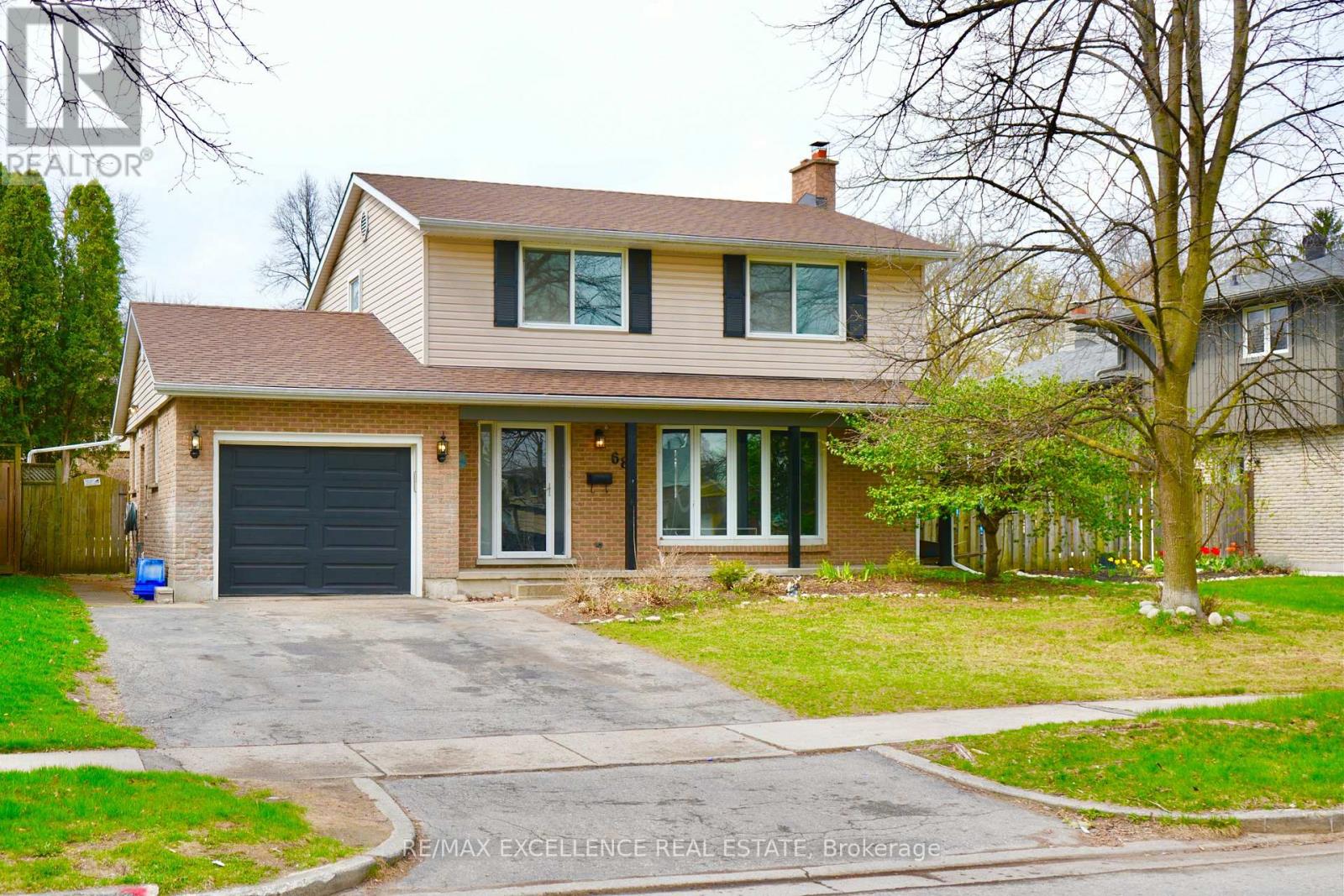 68 PARKVIEW CRESCENT