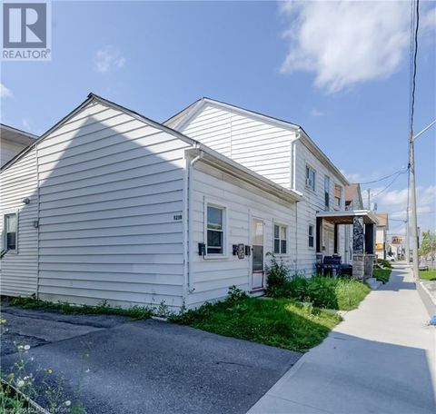1214-1218 KING Street E Cambridge ON N3H3P8