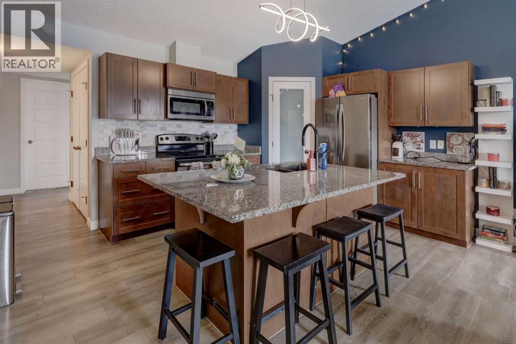 2204, 2781 Chinook Winds Drive SW