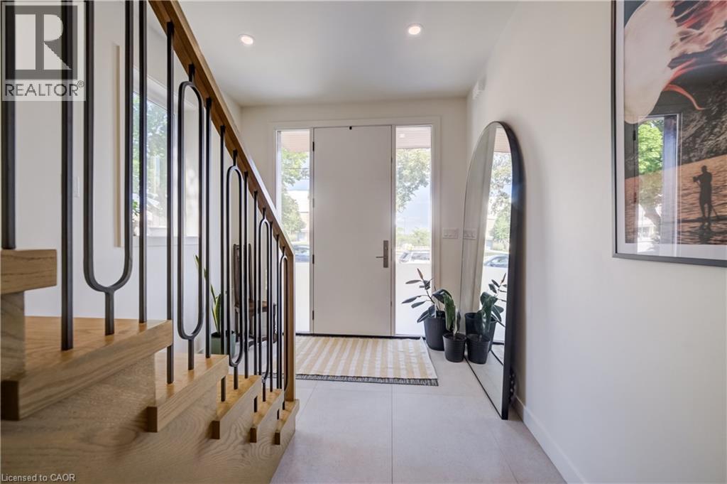 441 EAST Avenue