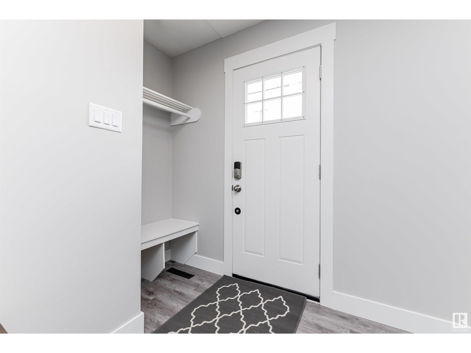 13456 107 ST NW