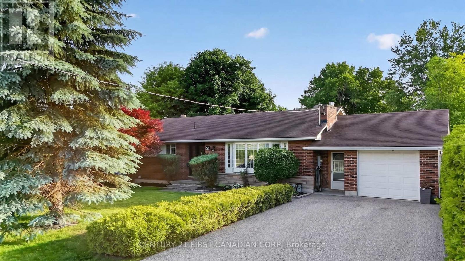 51 BRAESYDE AVENUE