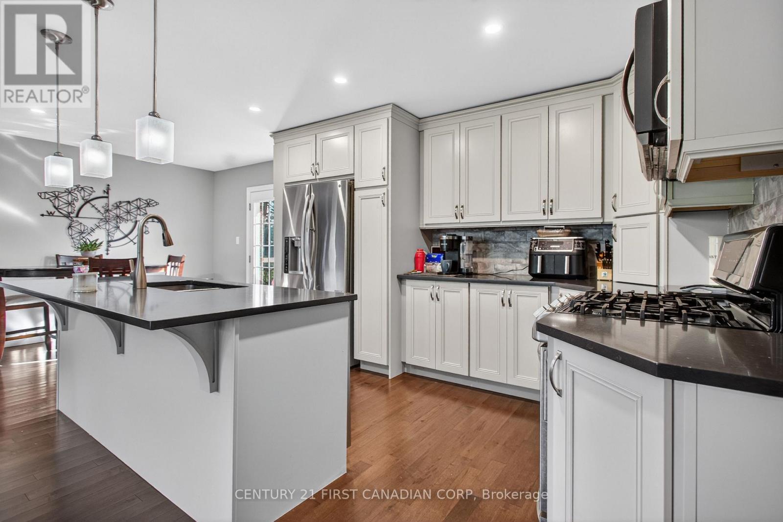 51 BRAESYDE AVENUE