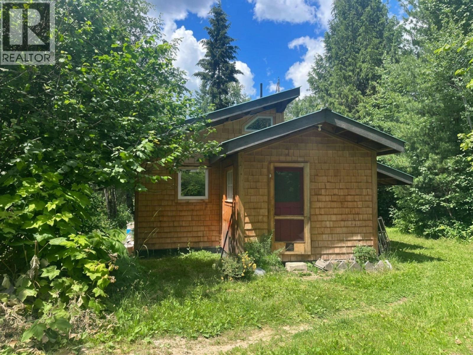 7152 GRAHAM Road