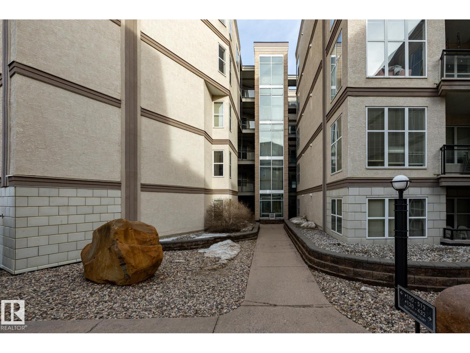 #102 4835 104A ST NW