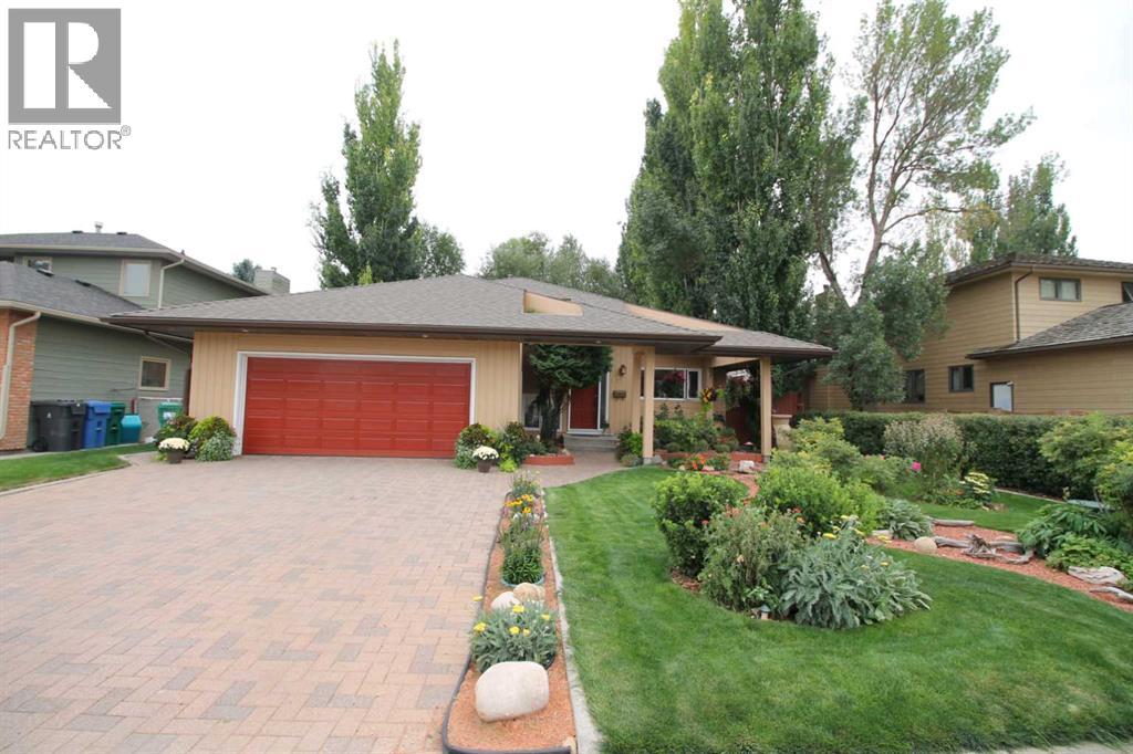 18 Coachwood Road W