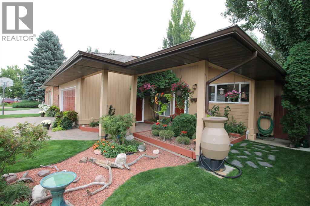18 Coachwood Road W