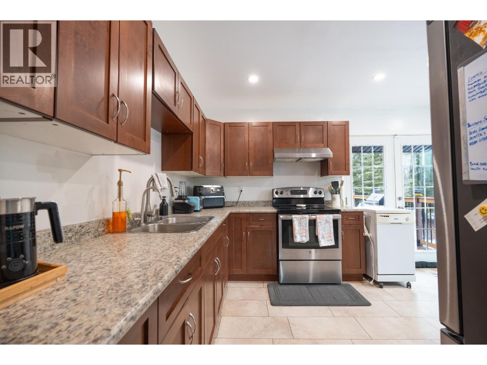 12500 HILLCREST DRIVE