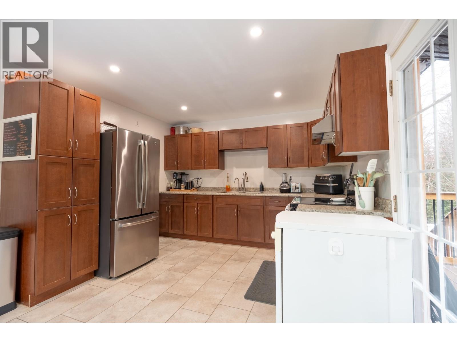 12500 HILLCREST DRIVE