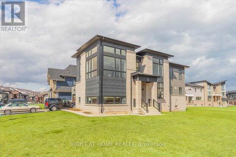 120 STONELEIGH DRIVE Blue Mountains ON L9Y5J6