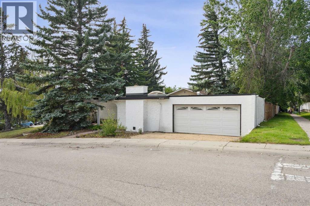 114 Dalgleish Bay NW
