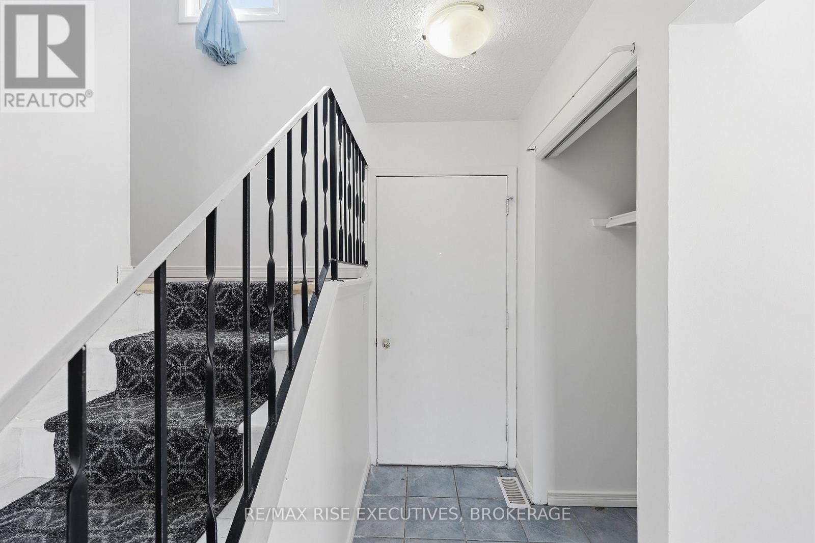 75 WYCLIFFE CRESCENT