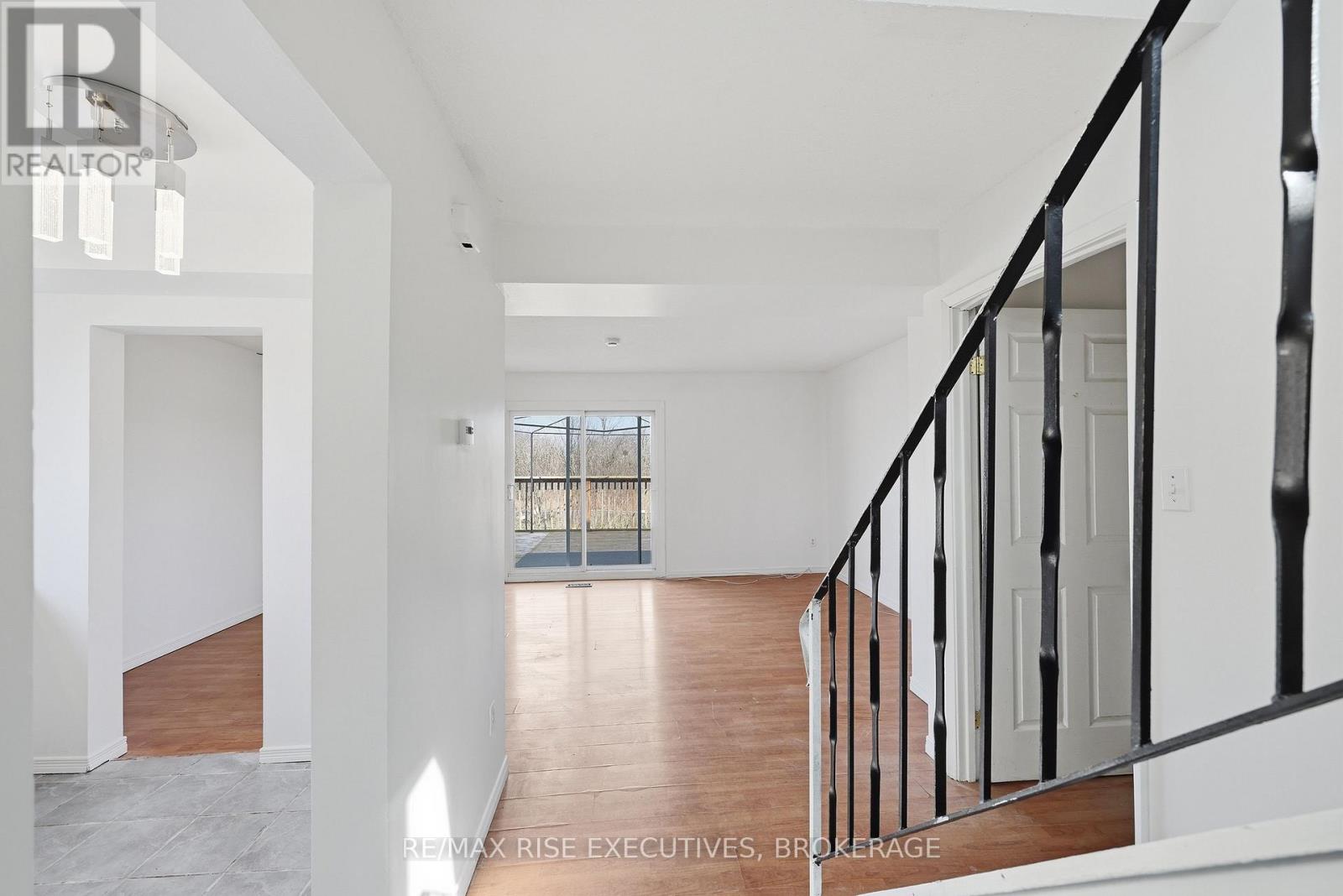75 WYCLIFFE CRESCENT