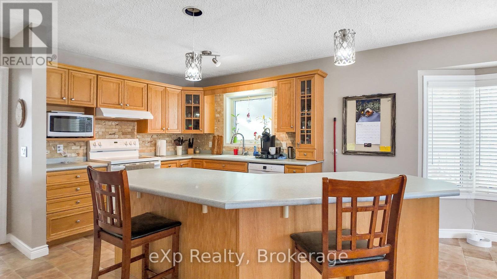 487 LAKE ROSALIND RD 4