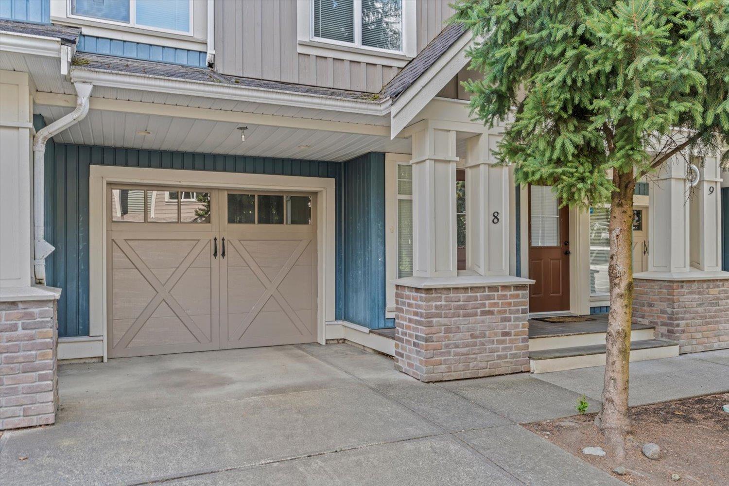 8 5837 SAPPERS WAY|Garrison Crossing