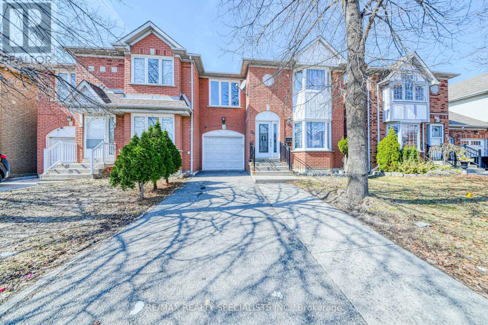 35 SOFTNEEDLE AVENUE