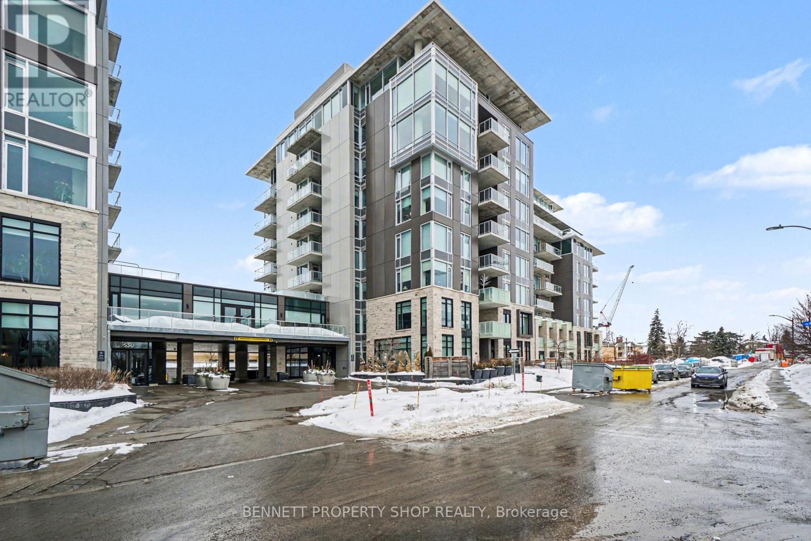 510 - 570 DE MAZENOD AVENUE