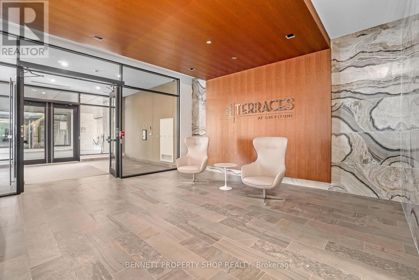 510 - 570 DE MAZENOD AVENUE