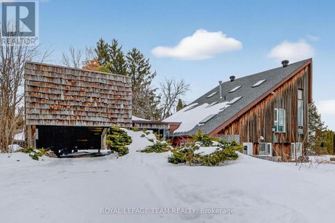 5965 RIDEAU VALLEY DRIVE N Ottawa ON K4M1B3