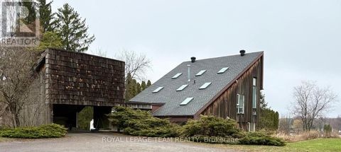 5965 RIDEAU VALLEY DRIVE N Ottawa ON K4M1B3