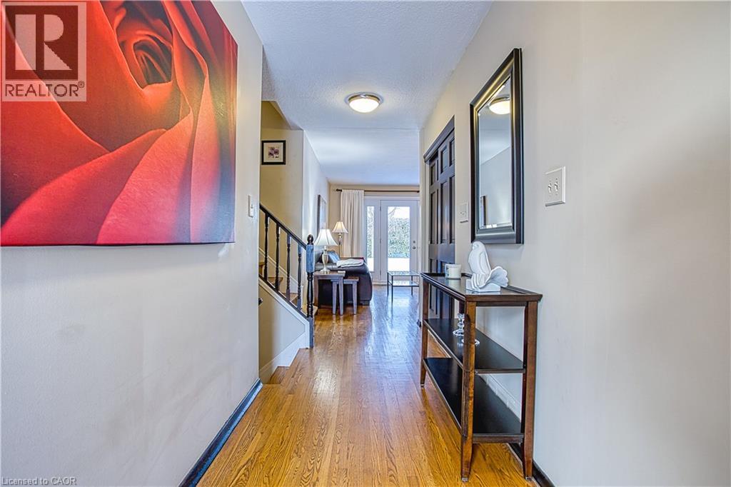 99 SWANHURST Boulevard