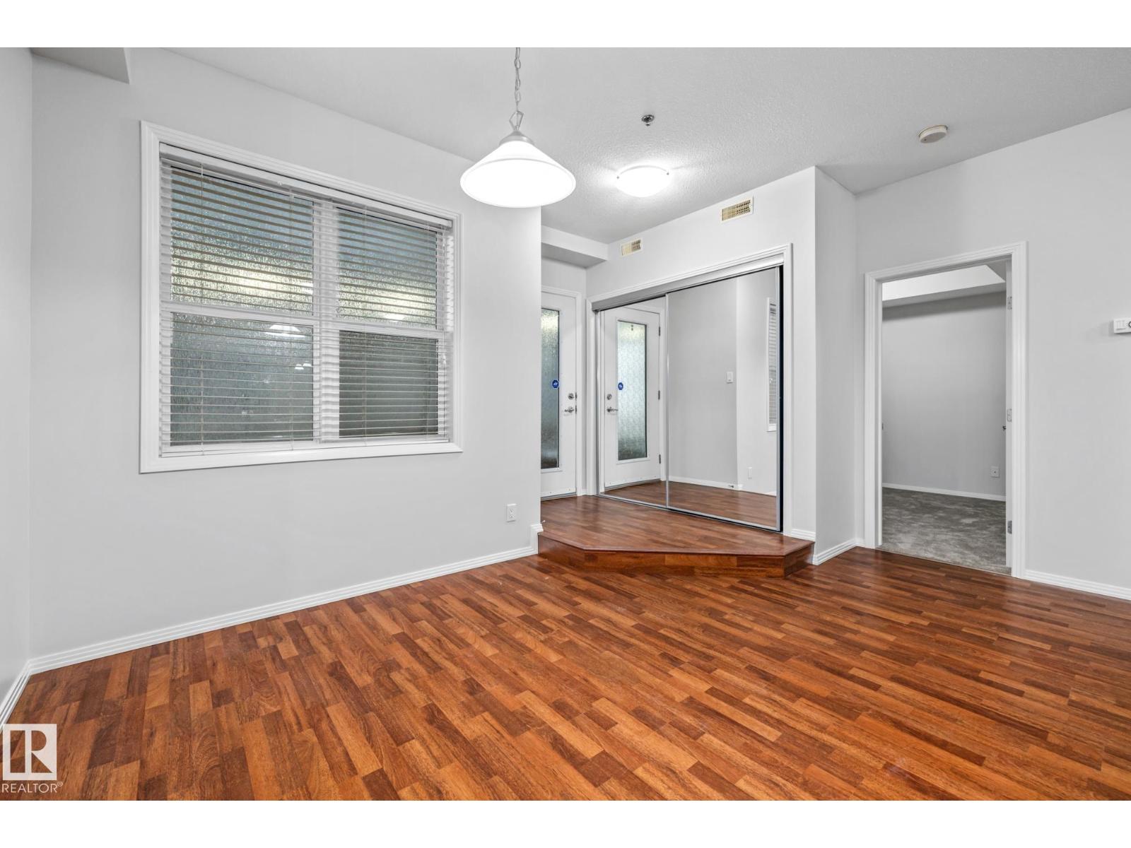 #127 4831 104A ST NW