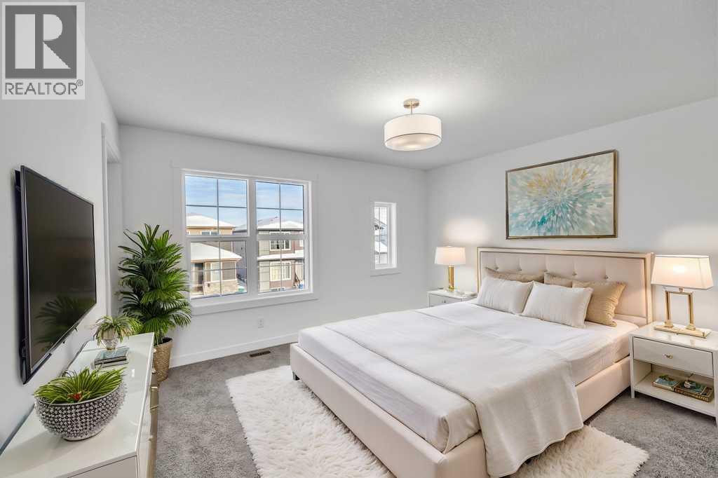 1115 Chinook Winds Circle SW