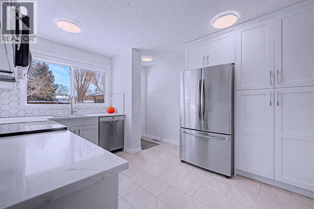 7, 2815 Palliser Drive SW