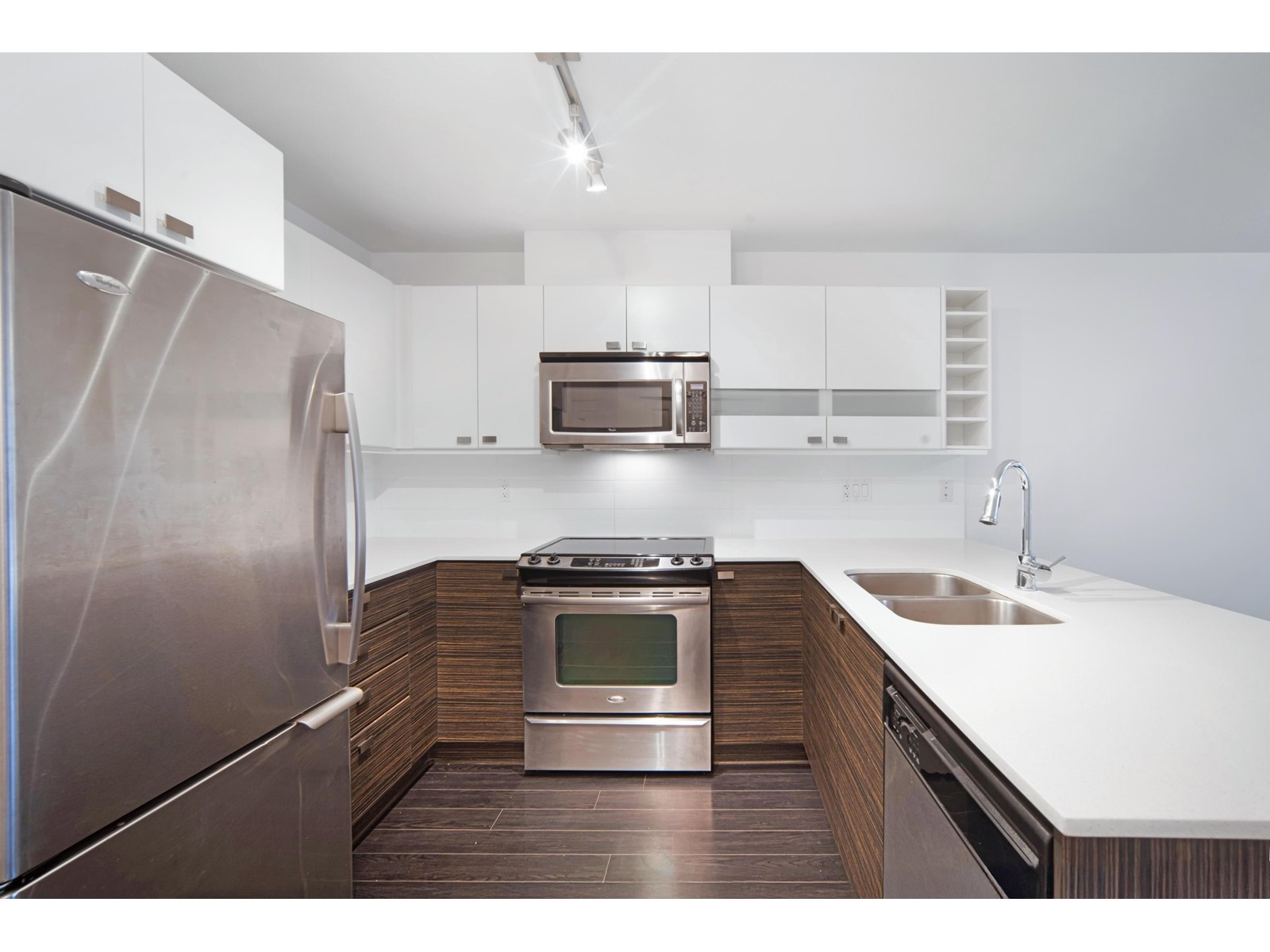 310 21009 56 AVENUE