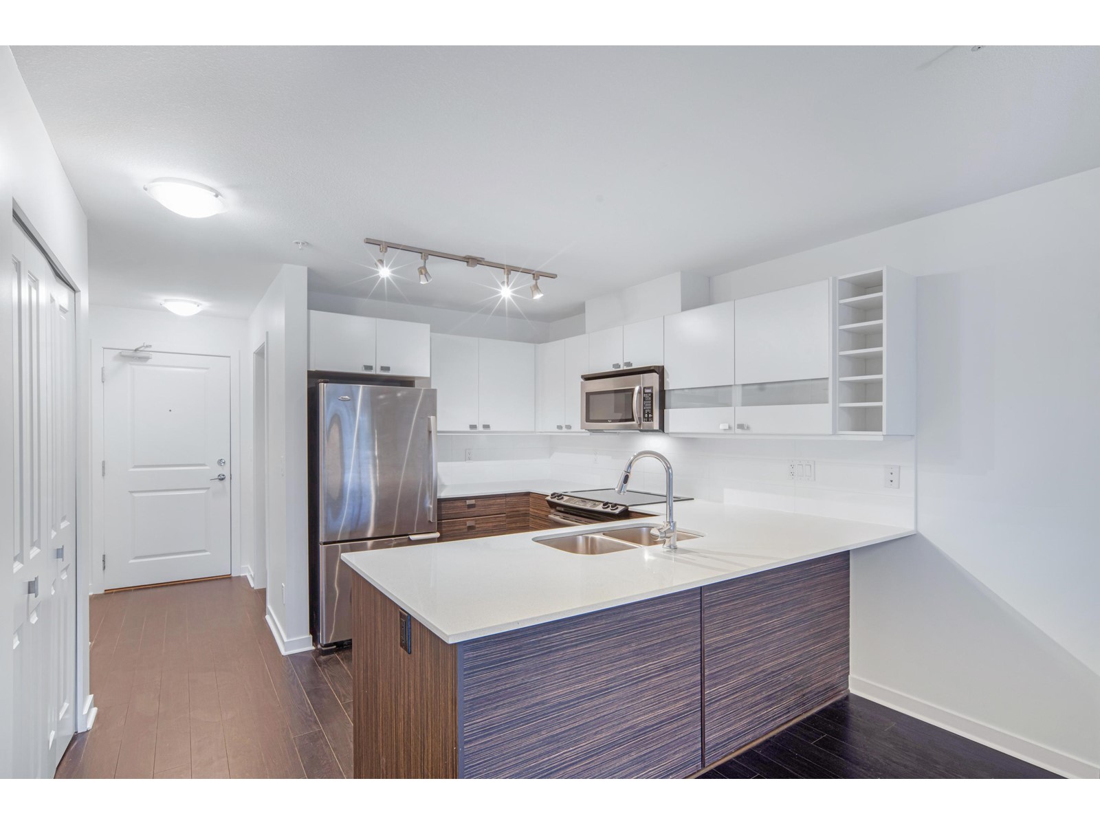 310 21009 56 AVENUE