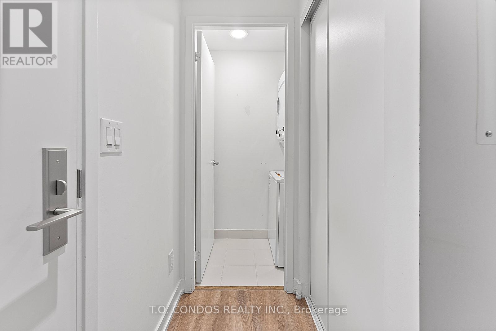 1019 - 20 EDWARD STREET