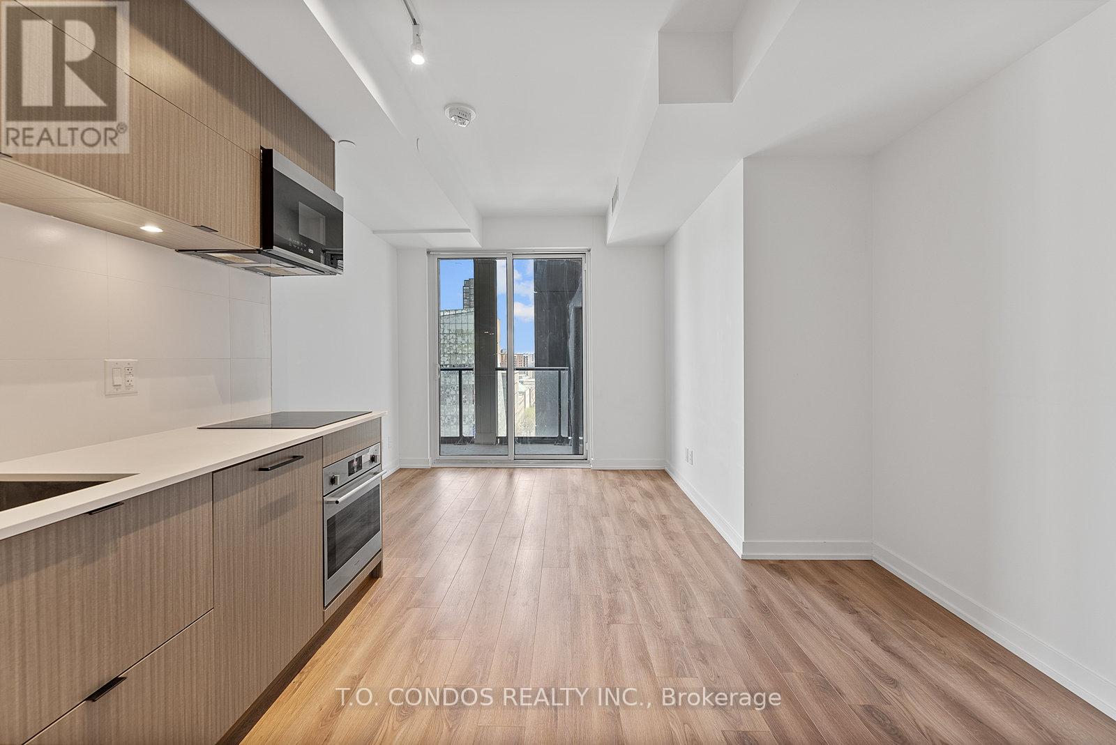 1019 - 20 EDWARD STREET