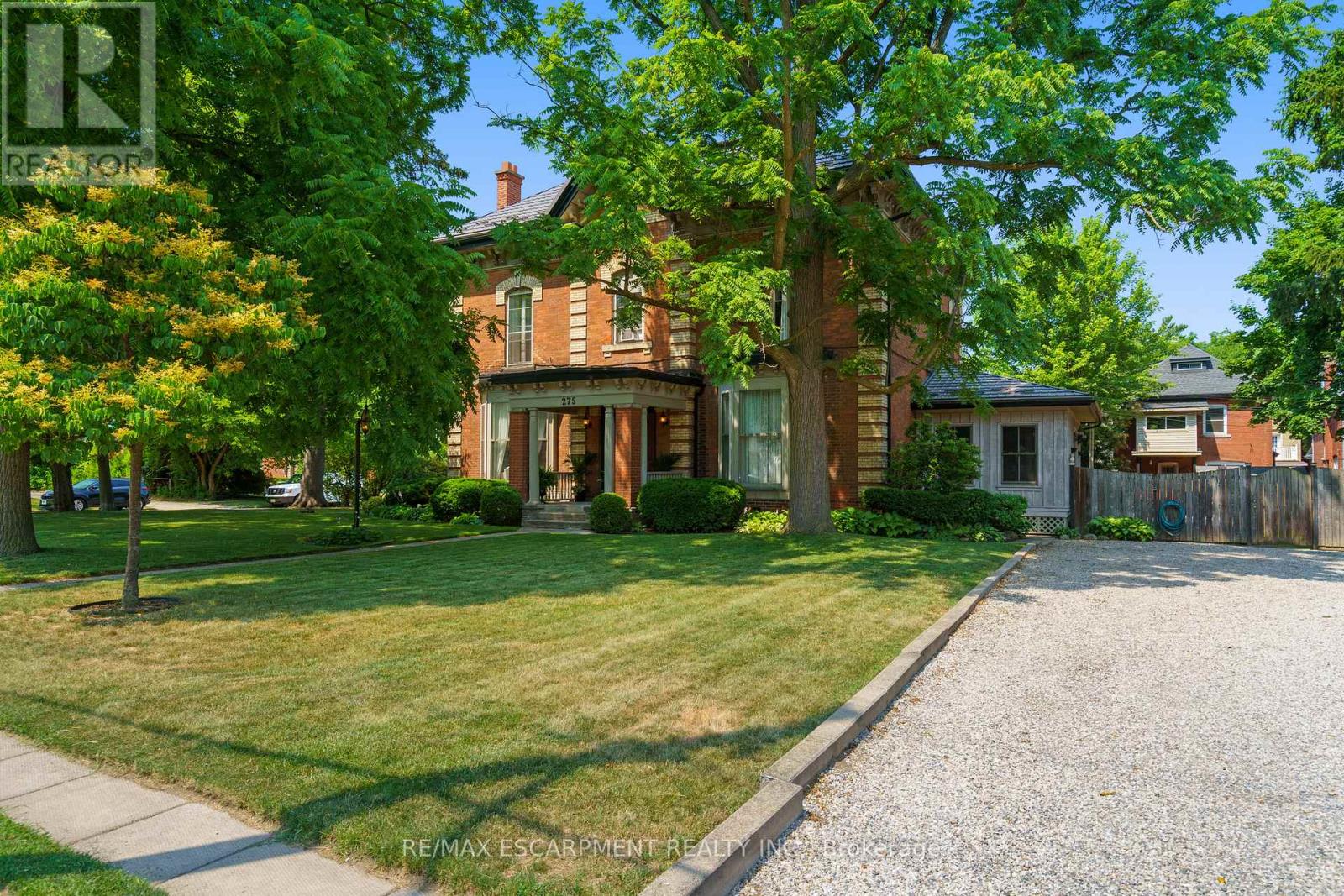 275 CUMBERLAND AVENUE