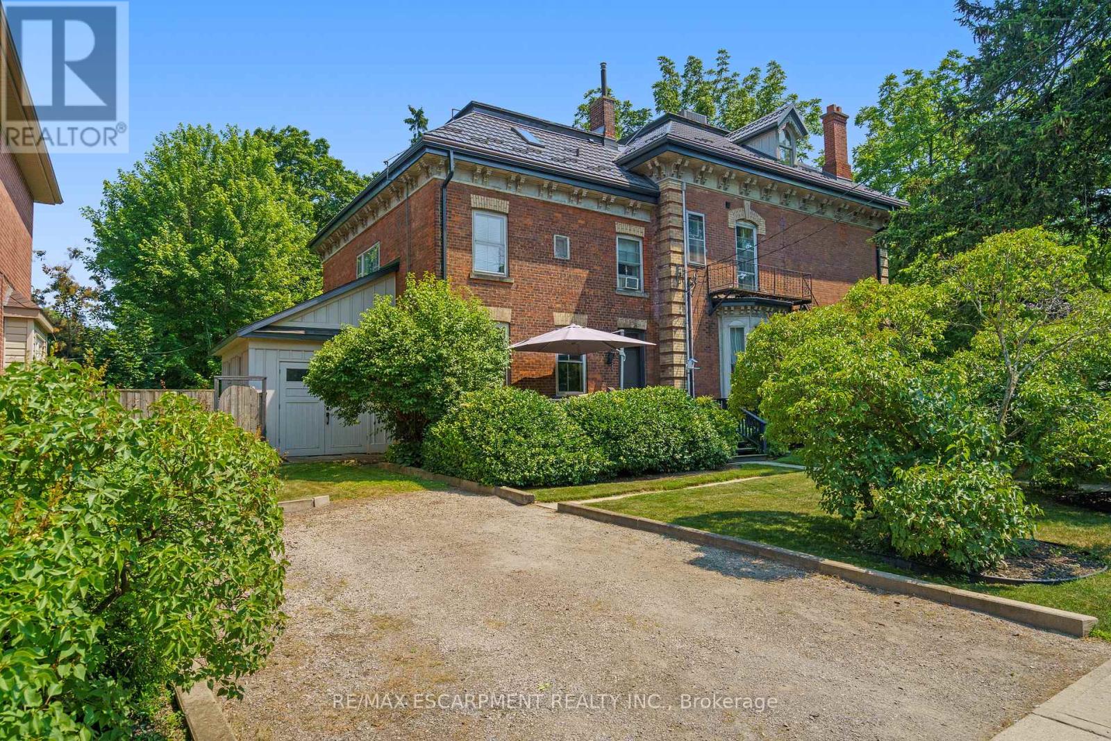 275 CUMBERLAND AVENUE