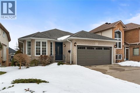 51 REDTAIL Crescent Hamilton ON L9B2R5