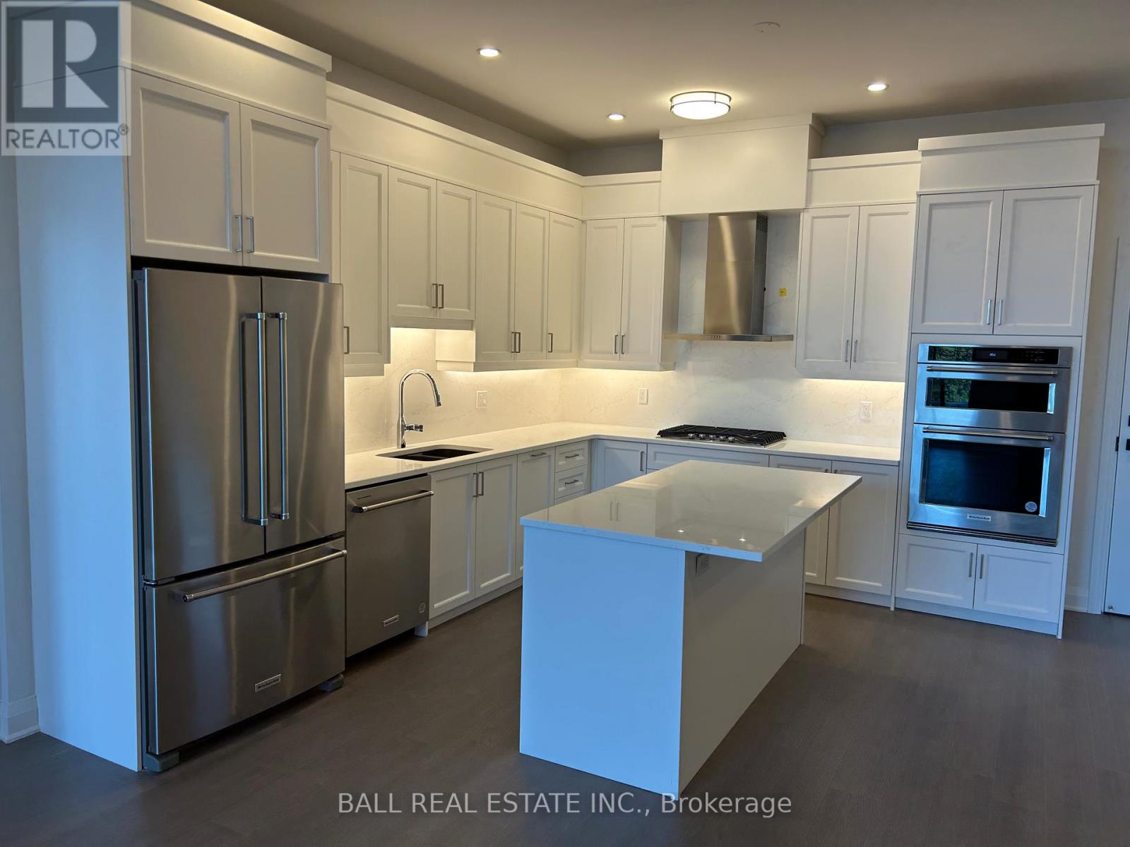 108 - 99 LOUISA STREET