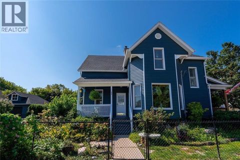 224 VIDAL STREET South Sarnia ON N7T2T7