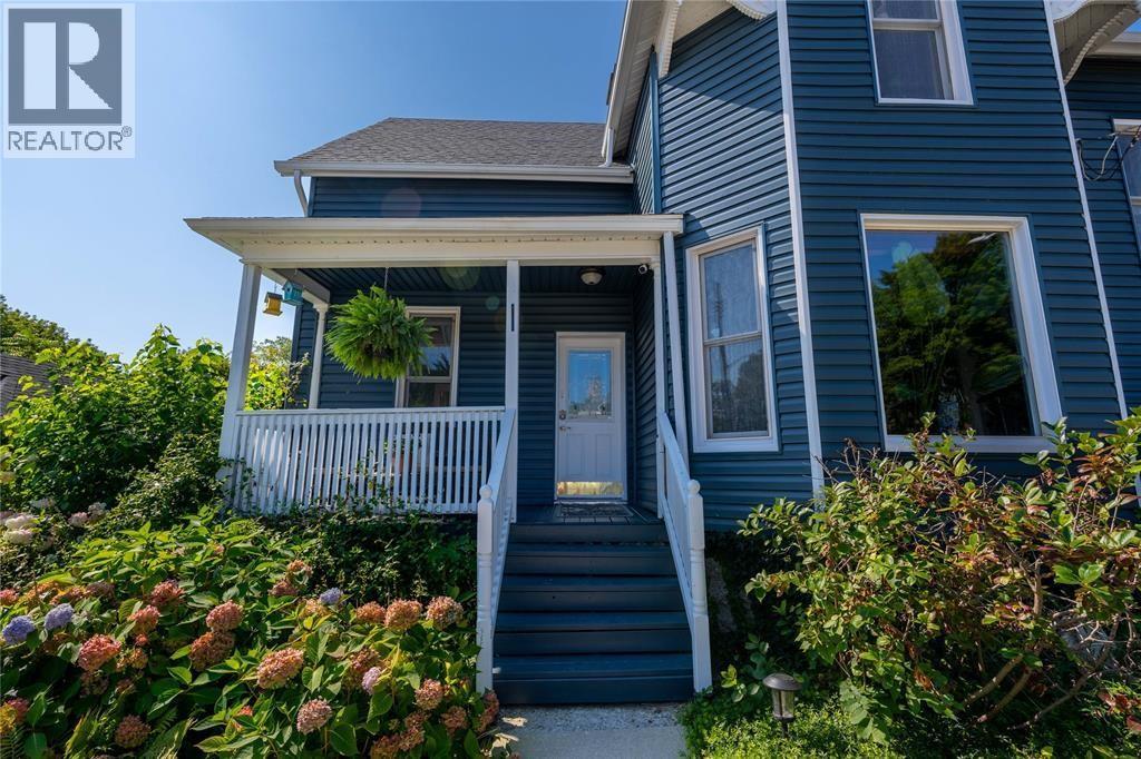 224 VIDAL STREET South