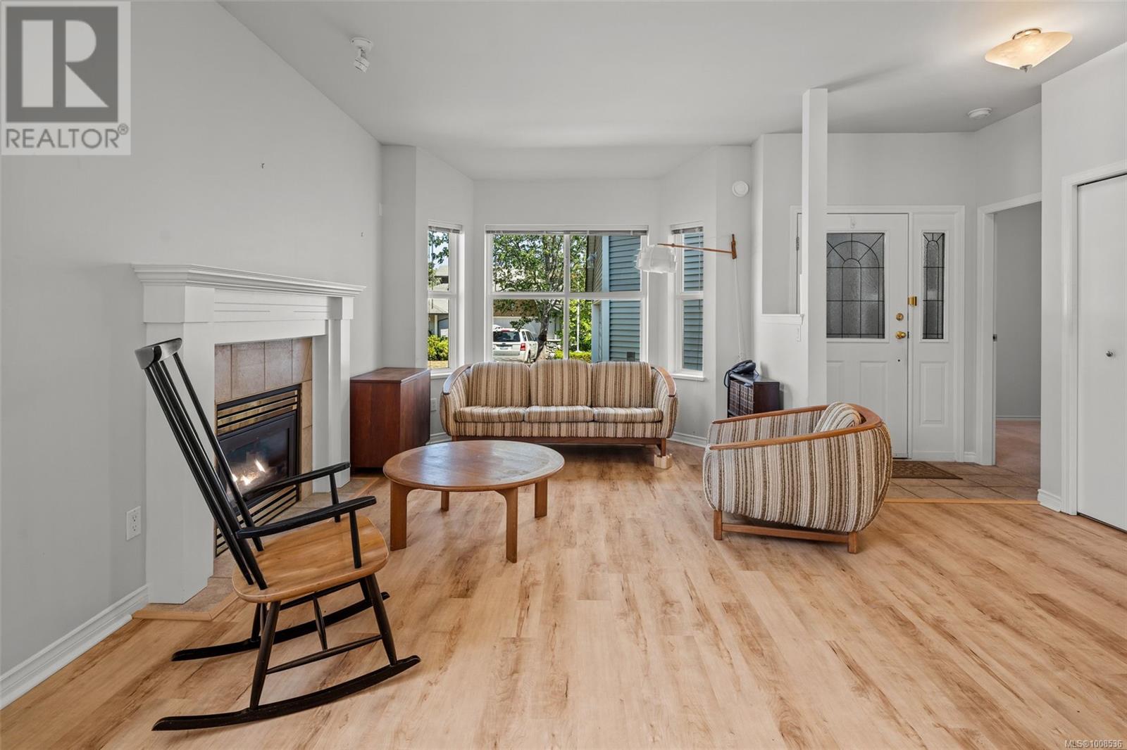23 3633 Cedar Hill Rd