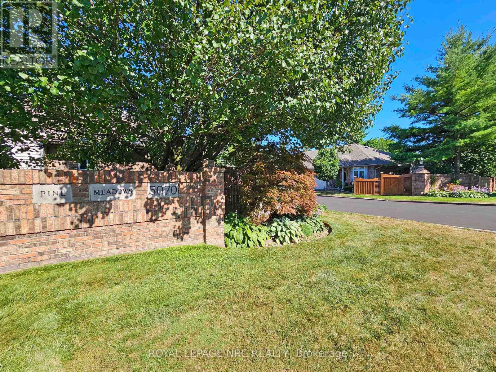28 - 5070 DRUMMOND ROAD