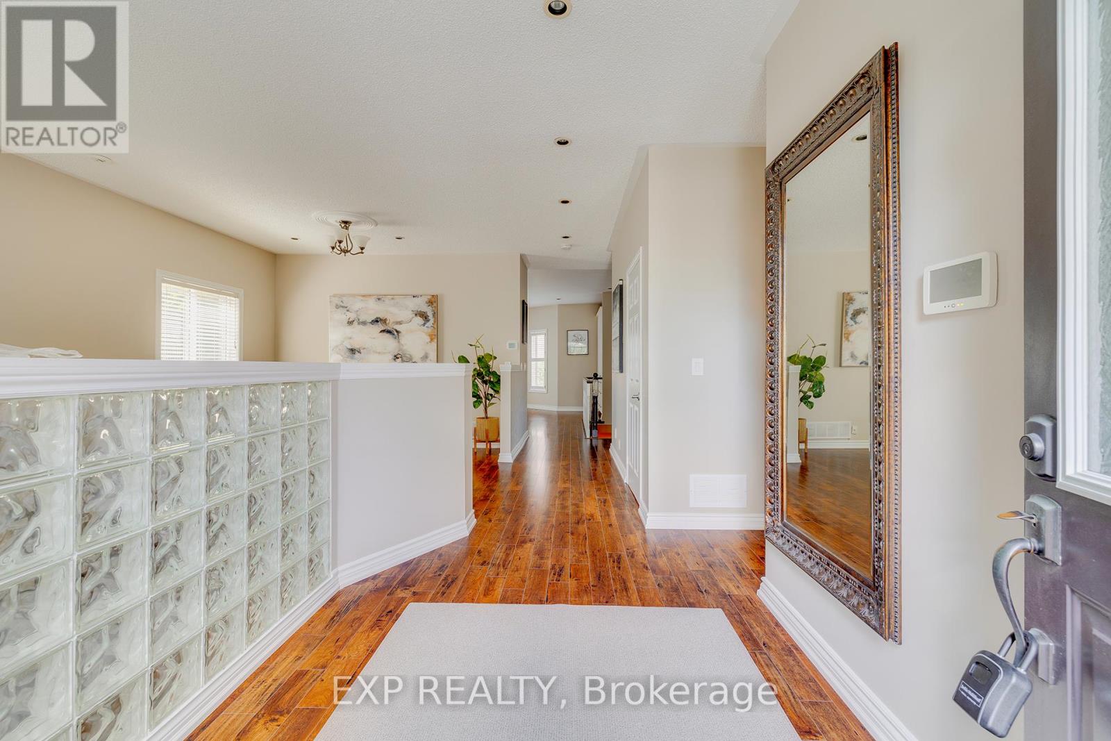 633 AVONWICK AVENUE